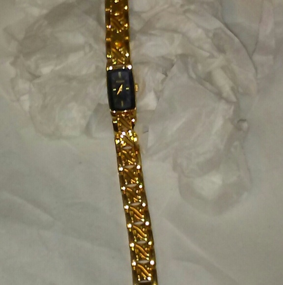 NWOT Pulsar Ladies Watch - Picture 2 of 3